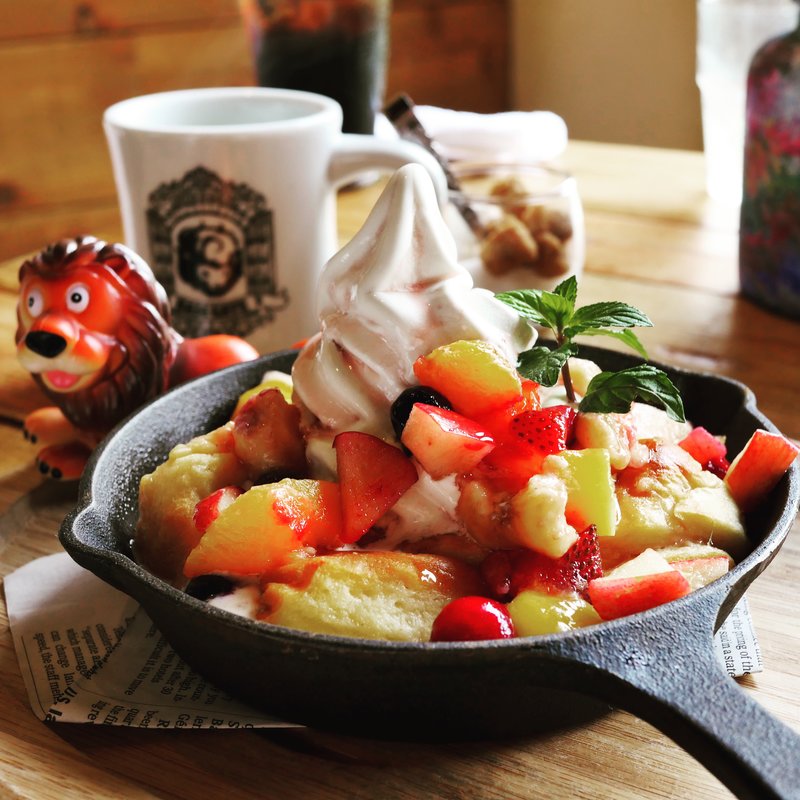 トロピカルサングリアフレンチベーグル(ライヨンゲート （Rai4gate）)