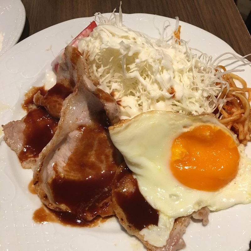 ポークソテーランチ(橋の下)