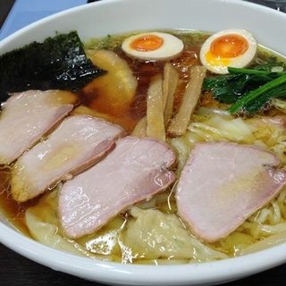 チャーシューワンタン麺(とら食堂 （とらしょくどう）)