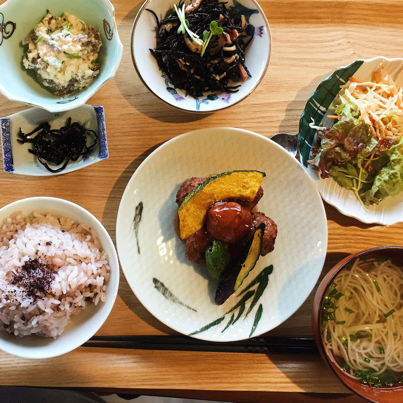 茶花ごはん(茶花 （CHAKA）)