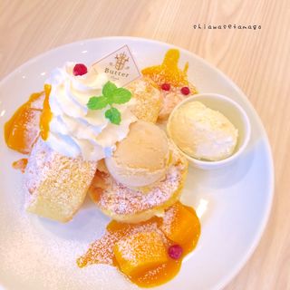 ふわふわマンゴースフレパンケーキ(バター 神戸ハーバーランドumie店 （Butter）)