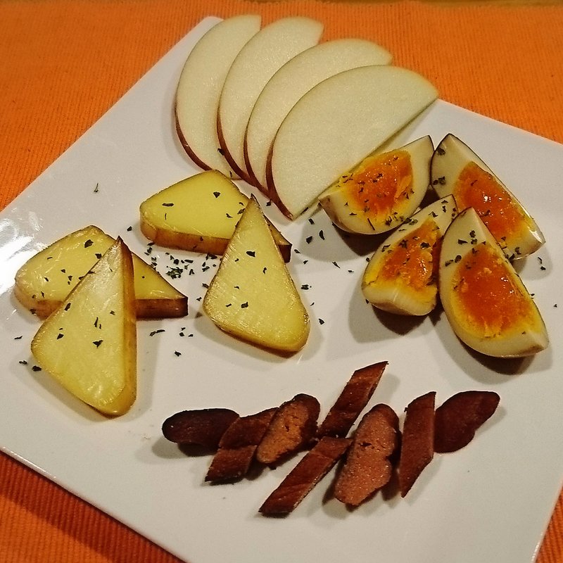 おすすめ燻製の盛合せ (3種)(Solo de Gnome ソロデノーム)