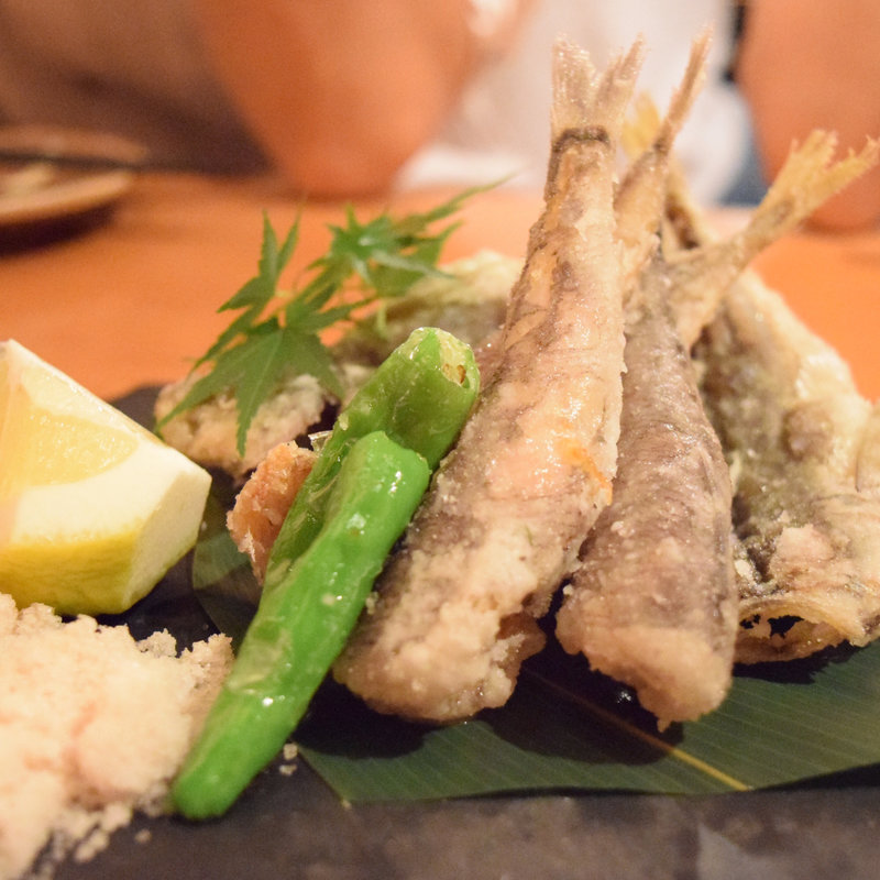 豆鯵とメヒカリの唐揚げ(魚輝)