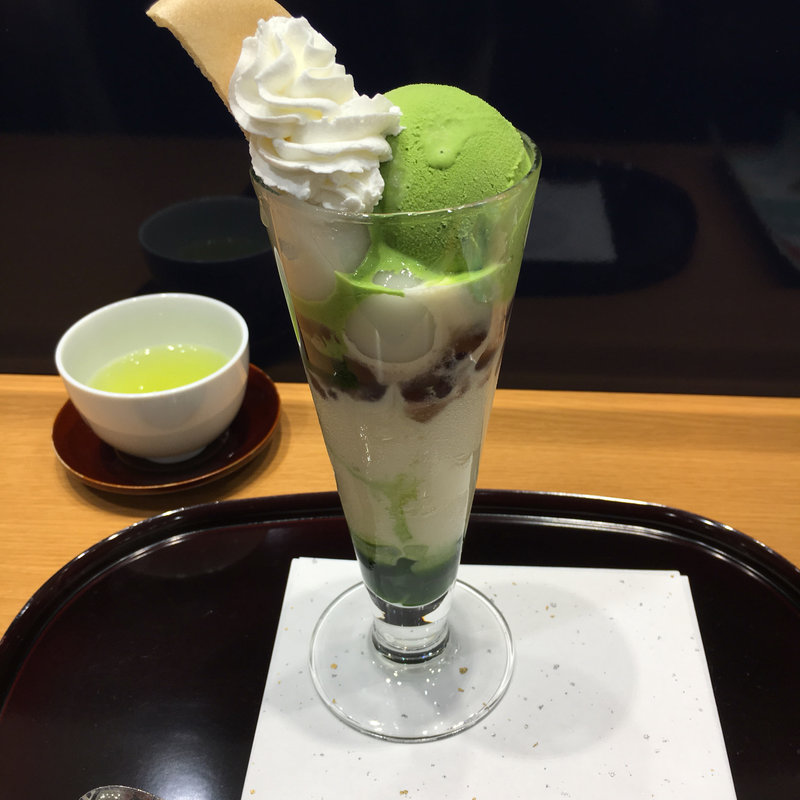 抹茶パフェ(鶴屋吉信 あべのハルカス 近鉄本店)