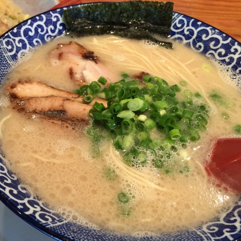 博多とんこつ(鶴亀堂 天白平針店)