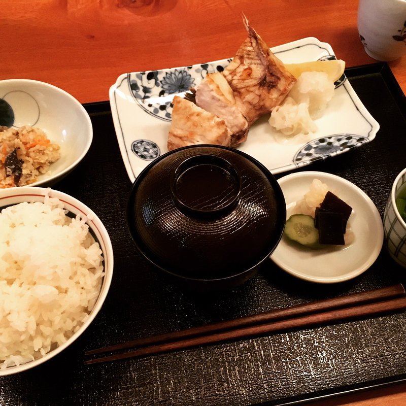 ランチ 鰆の塩焼き(こまつ )