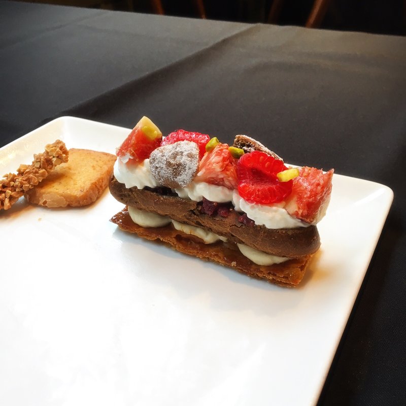 エクレール(DIXANS × LE COFFRET DE COEUR SHIROKANE)