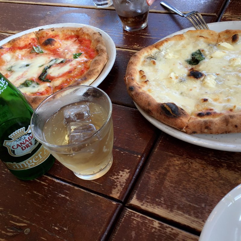 クアトロフォルマッジ(ロロディナポリ （L’ORO DI NAPOLI）)