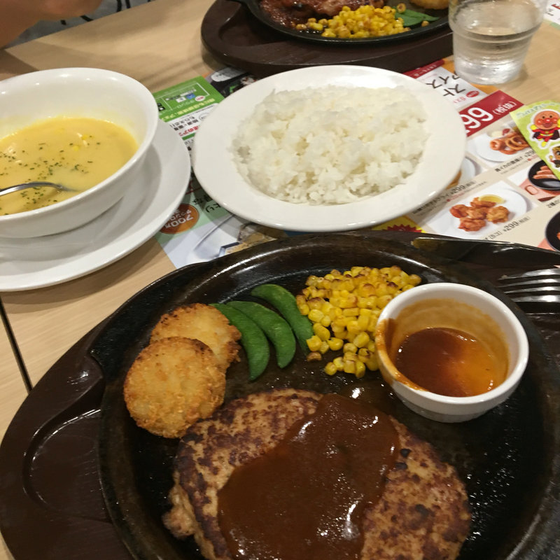 ハンバーグステーキ(ガスト 下関武久店)