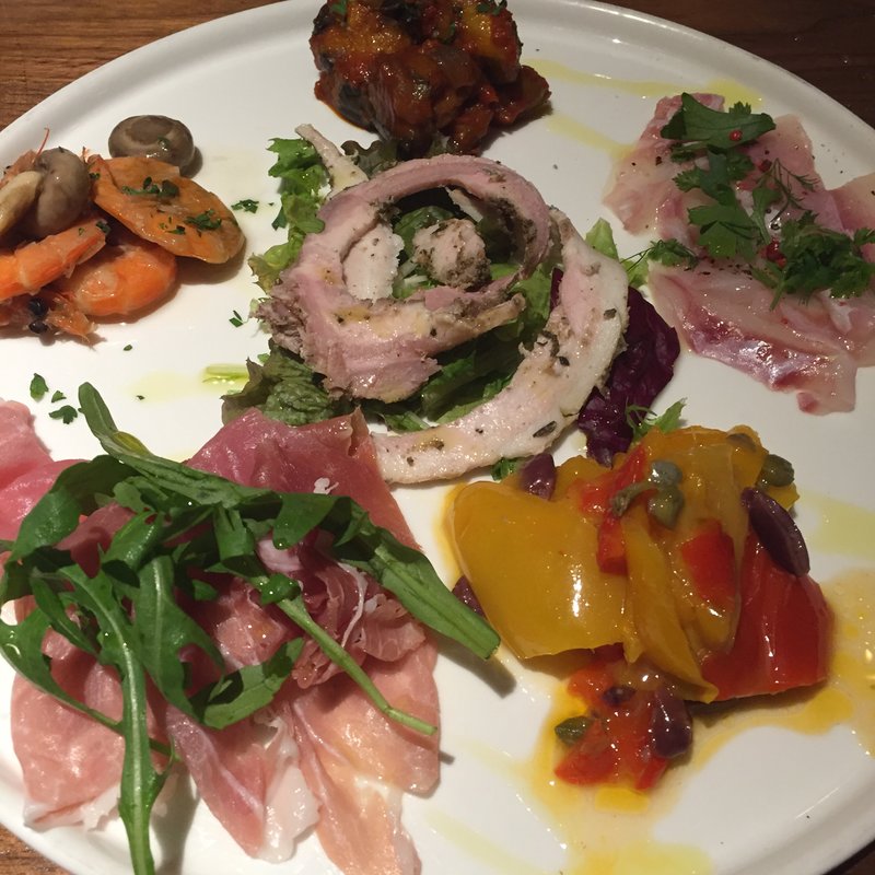 前菜盛り合わせ(ファンタジスタ　ドゥエ )