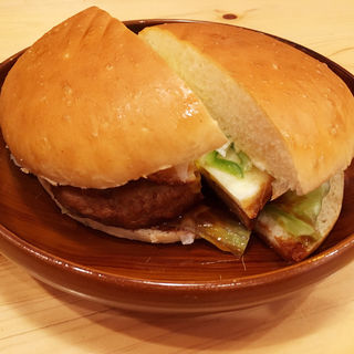 ハンバーガー(コメダ珈琲店 福岡ももち店)