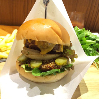 Nast burger(アライヤ ネスト （ARAIYA NEST）)