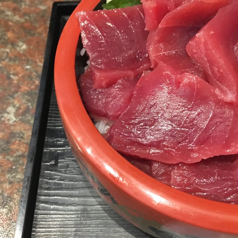 男の鉄火丼(すし食堂おはん)