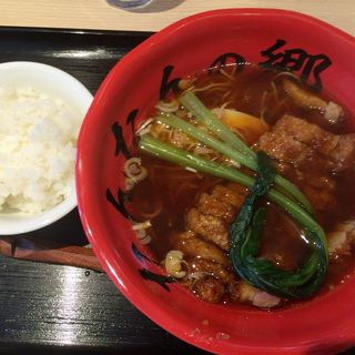 排骨しょうゆ麺(八角麺 たんたんの郷)