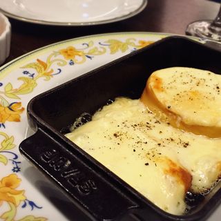 イタリア産スモークチーズのオーブン焼き(Gavino(ガヴィーノ))