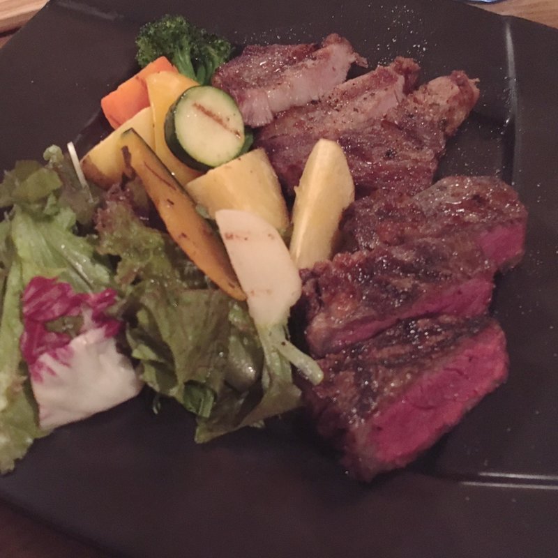 熟成肉2種盛合せ 牛ロース(Trattoria Kodama)