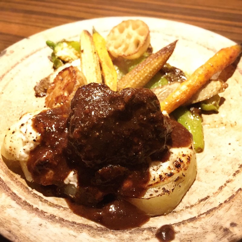 牛ホホ肉の黒ビール煮込み(カパンナ ドルソ)