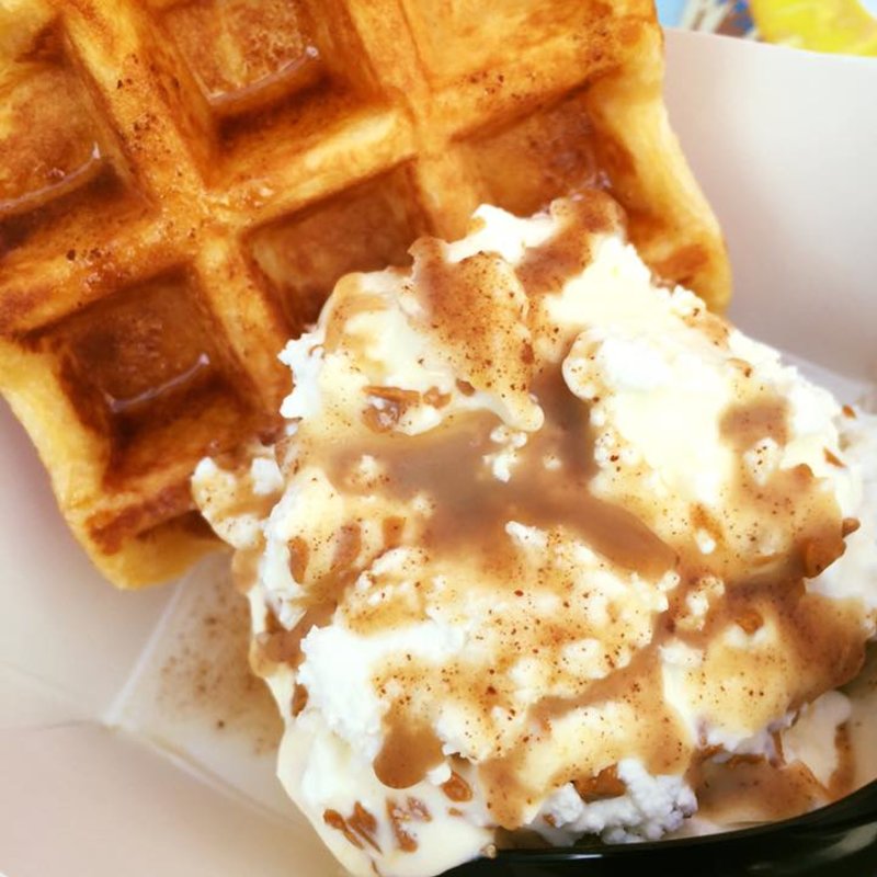 キャラメルバター＆カッテージチーズのミクスクリームワッフル(ミキシン ミクスリーム （mix’n mixream）)