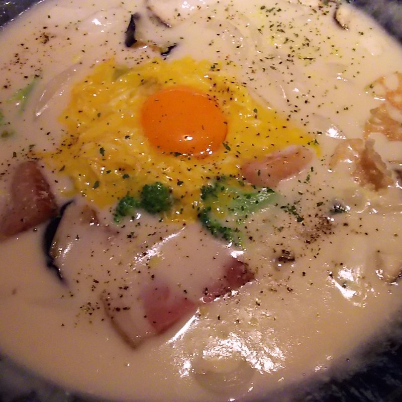 カルボナーラのおうどん(つるとんたん UDON NOODLE Brasserie銀座)