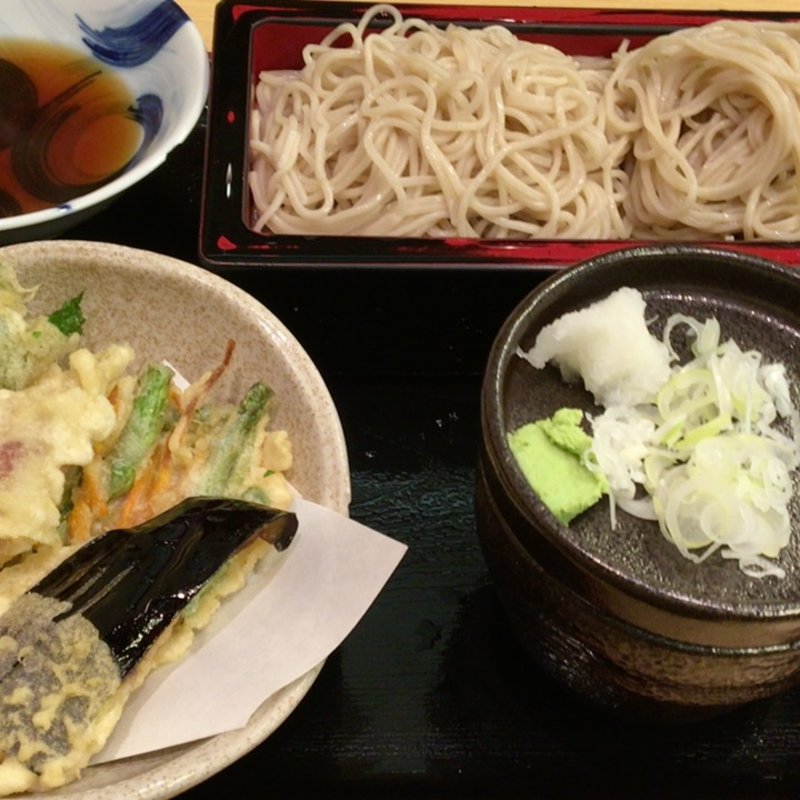 夏野菜の天せいろ(そば処 本味楽 京王百貨店)