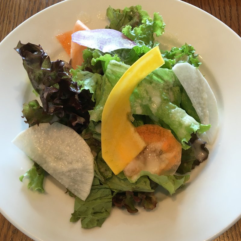 自然栽培野菜のサラダ(ボジュン トミガヤ （Bojun TOMIGAYA）)