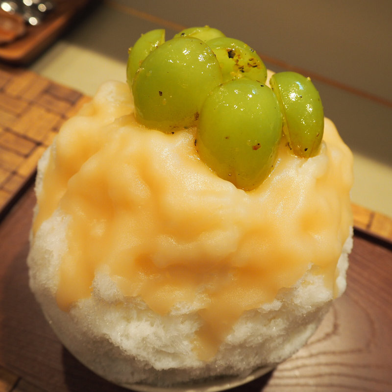 白あんみるくとシャインマスカットのかるいマリネ(氷舎 mamatoko(ママトコ))