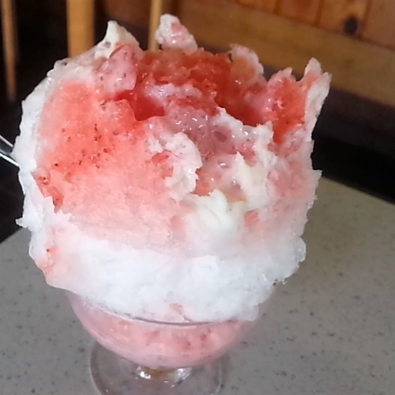 生いちごミルク(三船屋菓子店 )