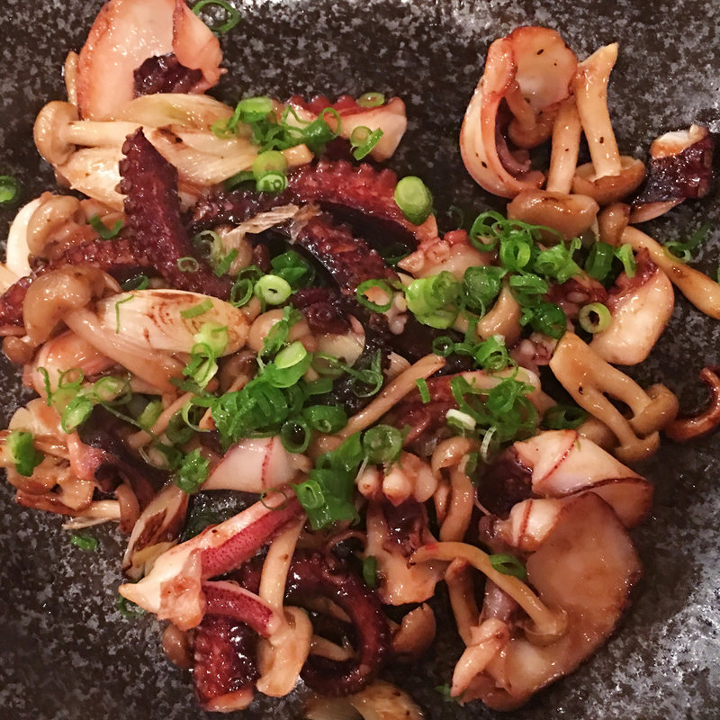 蛸と烏賊のねぎ塩炒め(番屋七宝丸)