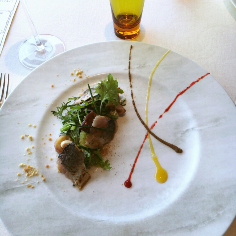 サッと炙った秋刀魚のマリネ 3色のソースと秋の彩りを添えて(SAKURA)