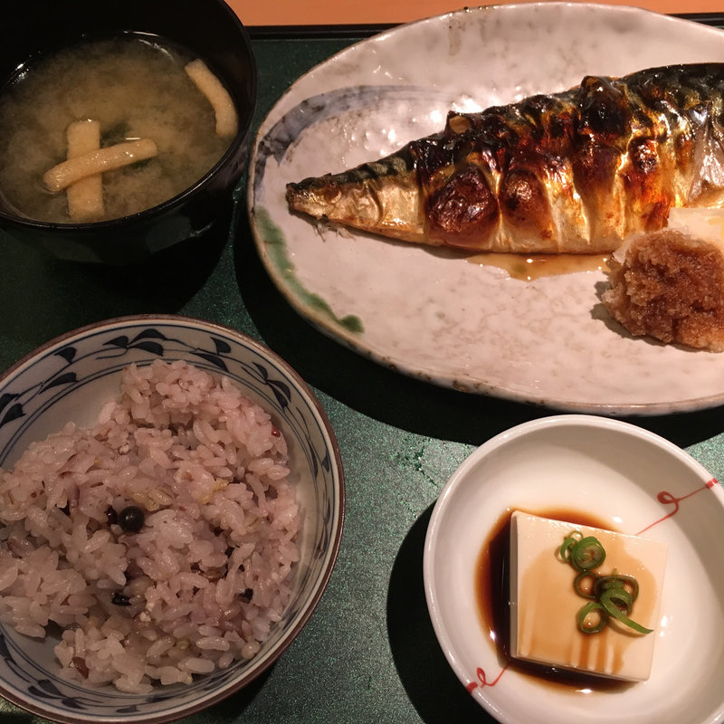 さばの塩焼き定食(やよい軒)