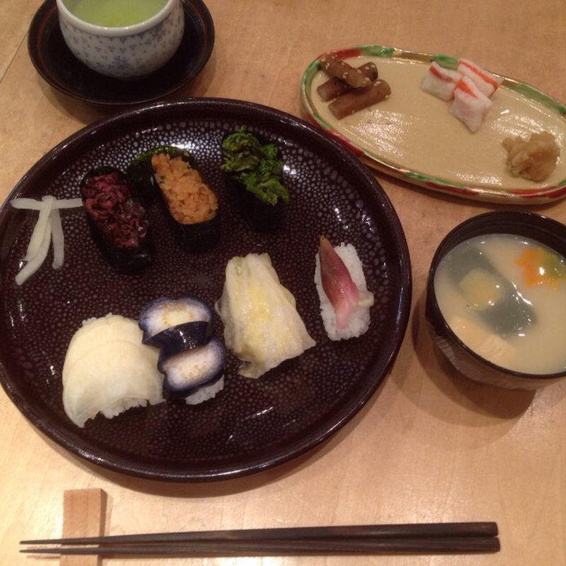 京漬物点心(京漬物味わい処 西利 The CUBE （きょうつけものあじわいどころ にしり）)