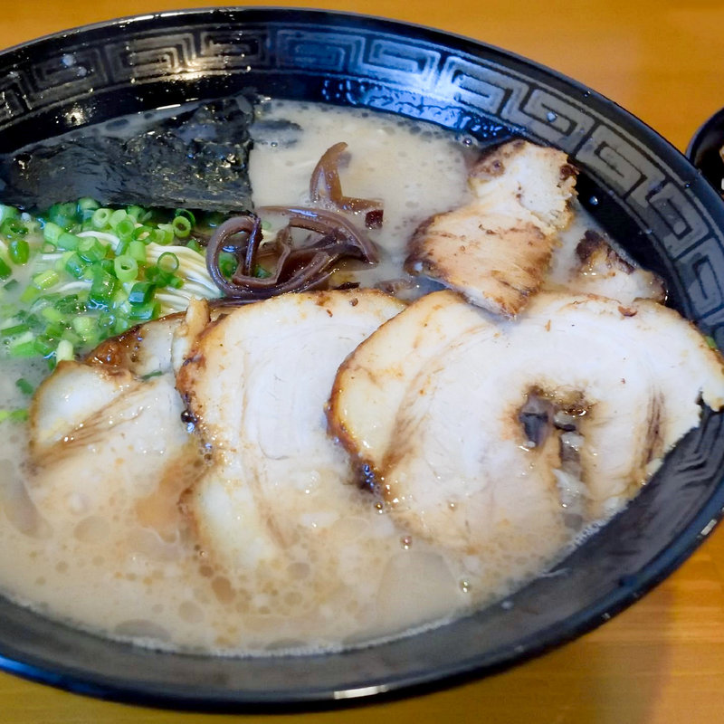濃厚豚骨ラーメン+肉増し(裏きせき 国分寺本店)