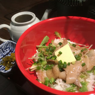 豚味噌バター丼(S.Tons竹)