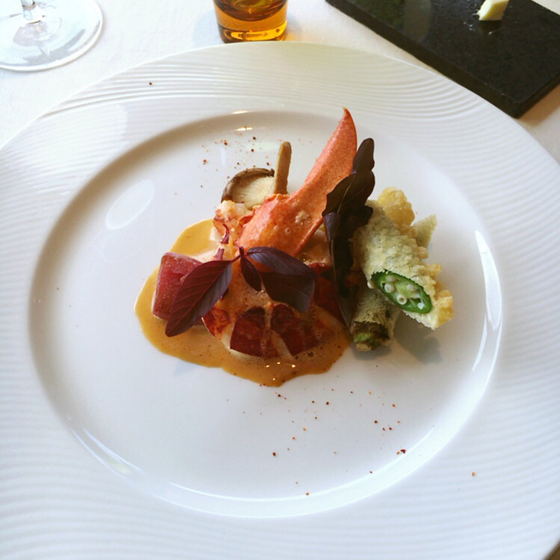 オマールブルーをロティ(SAKURA)