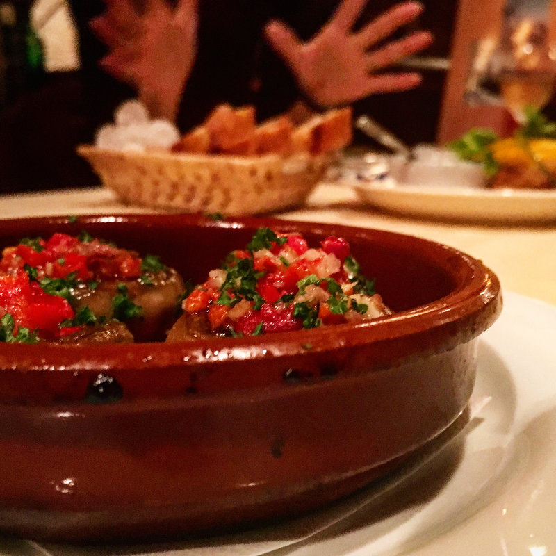 マッシュルームの鉄板焼(カサ・デ・フジモリ 関内店)