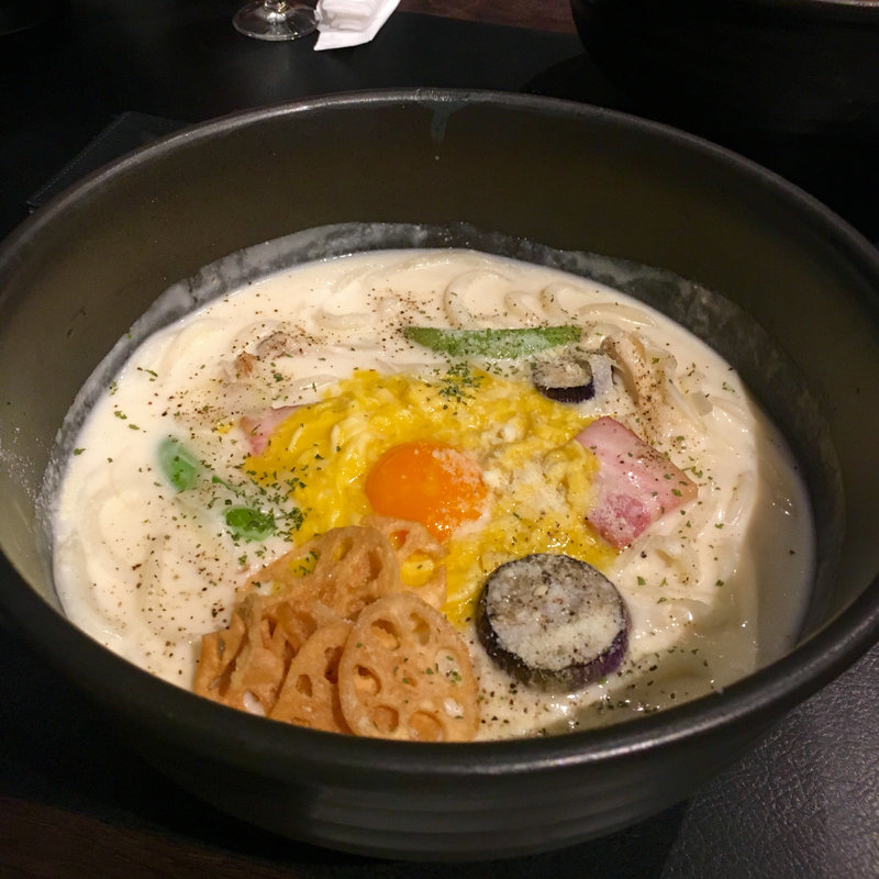 カルボナーラのおうどん(麺匠の心つくし つるとんたん 六本木店)