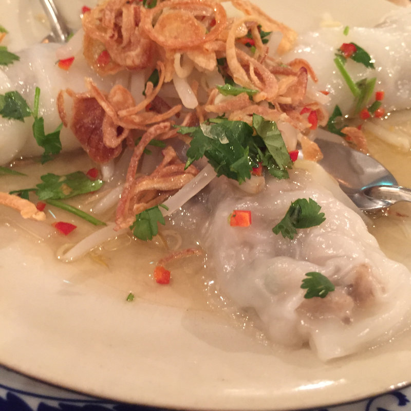 バインクオン(フエ風蒸し春巻き)(ゴンゴン)