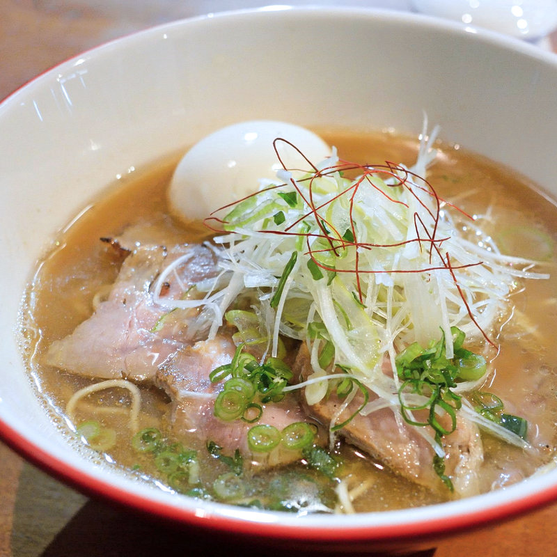 いりこらーめん醬油+特製(ダルマ （Daruma）)