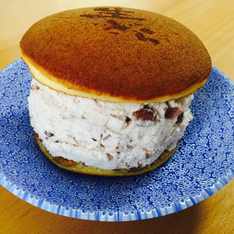 生銅鑼焼き（小倉）(朧八瑞雲堂 （おぼろやずいうんどう）)