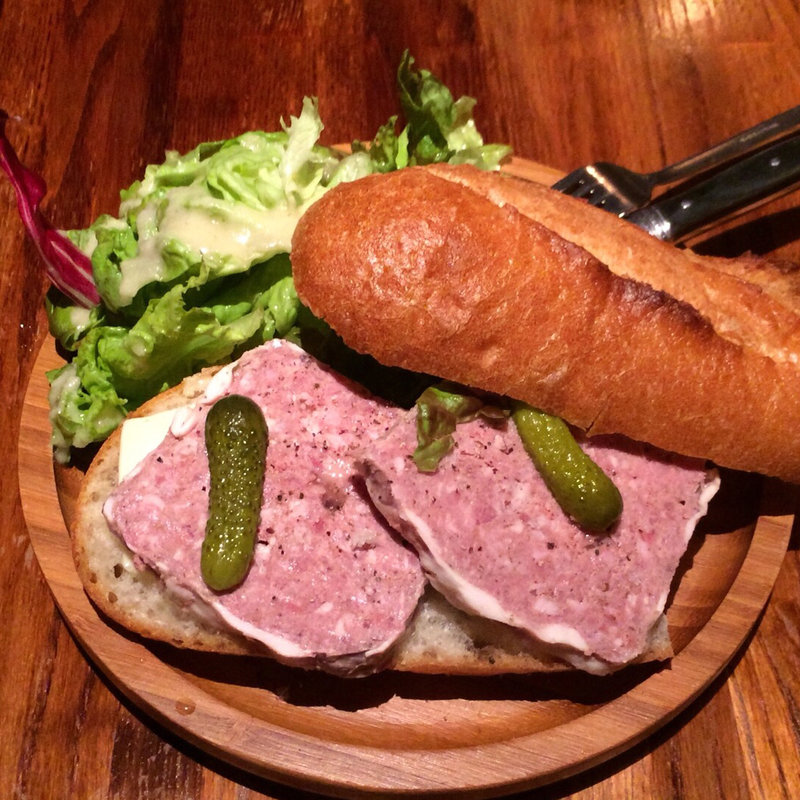 田舎風お肉のテリーヌのオープンサンドウイッチ(グラマシー・テーブル（GRAMERCY TABLE）)