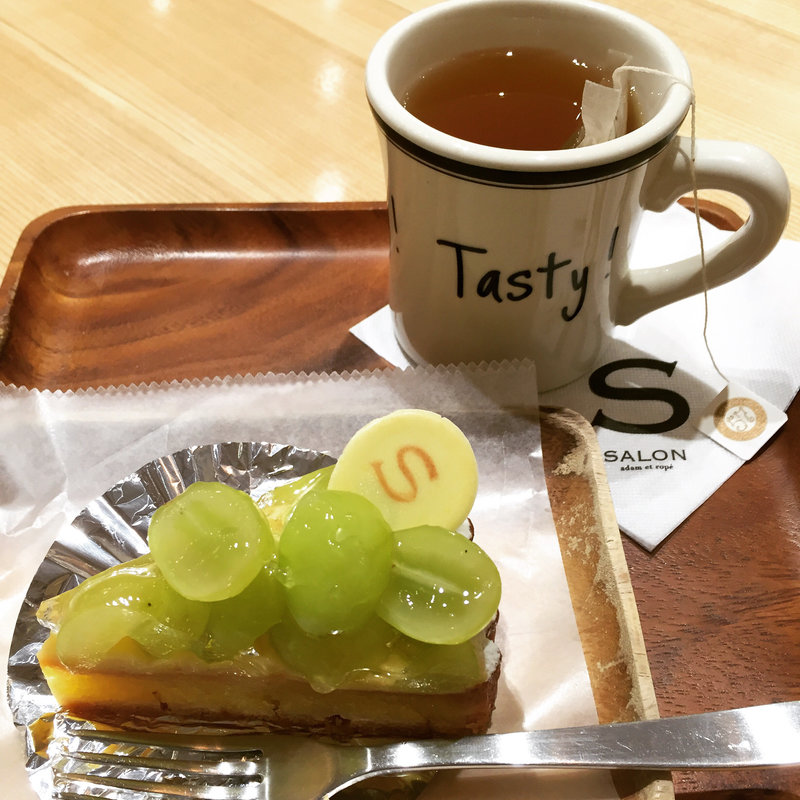 季節のタルト(シャインマスカット)(SALON adam et rope')