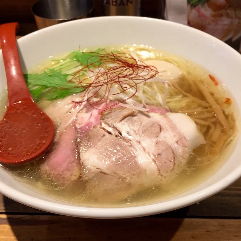 香彩鶏だし 塩ちゃーしゅー麺(麺屋 翔 本店)
