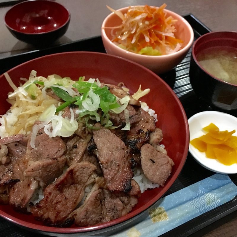 炭火焼ヘルシーラム丼(すみせん )