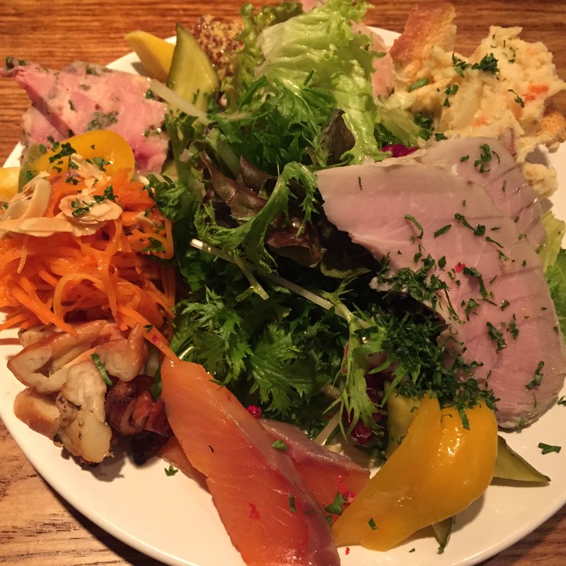 前菜の盛り合わせ(琉球ビストロ ナチュール)