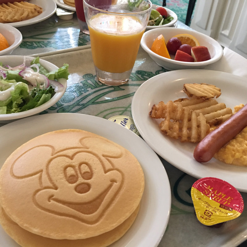 ディズニーキャラクター ブレックファスト(S.S.コロンビア・ダイニングルーム)