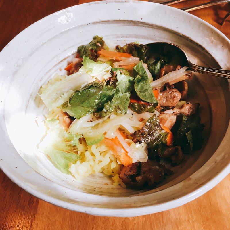 ローマ飯（チキン）(アガぺ カーザ マナカ （agape casa manaca）)