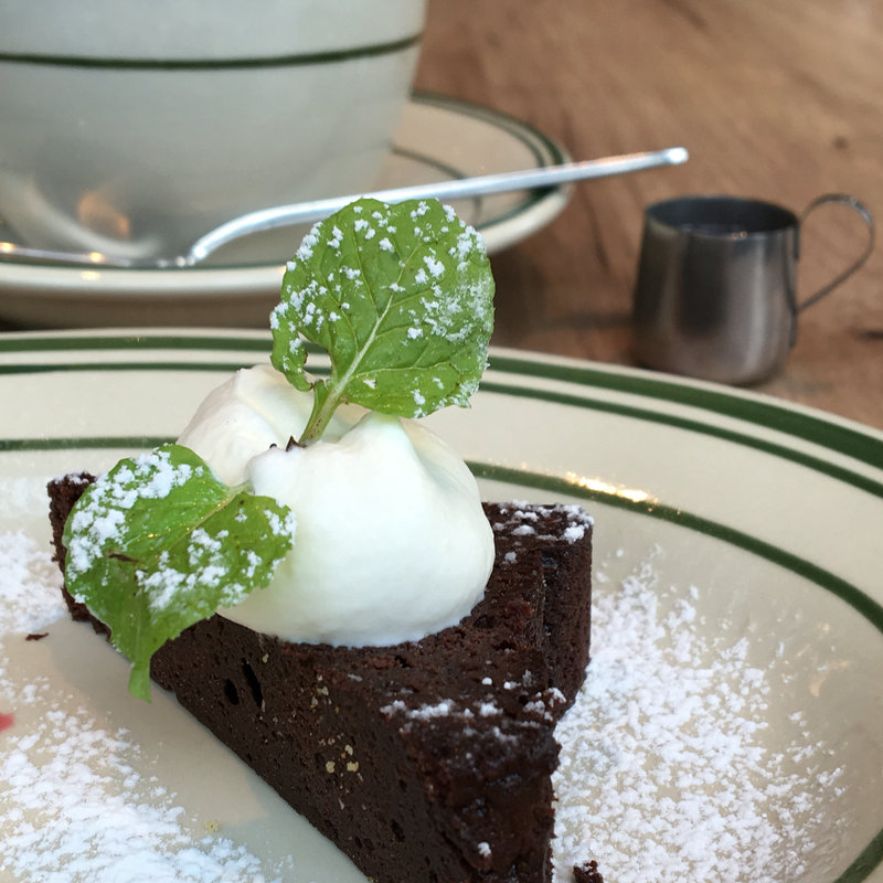 ブラウニー(ローズマリーズ トウキョウ)