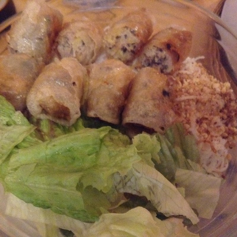 チャーゾー(揚げ春巻き)2本(ベトナム酒場　ビアホイ )