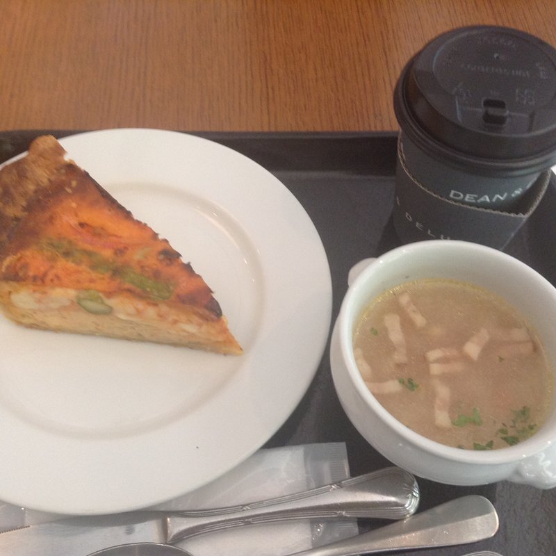 キッシュランチ(DEAN & DELUCA カフェ丸の内)