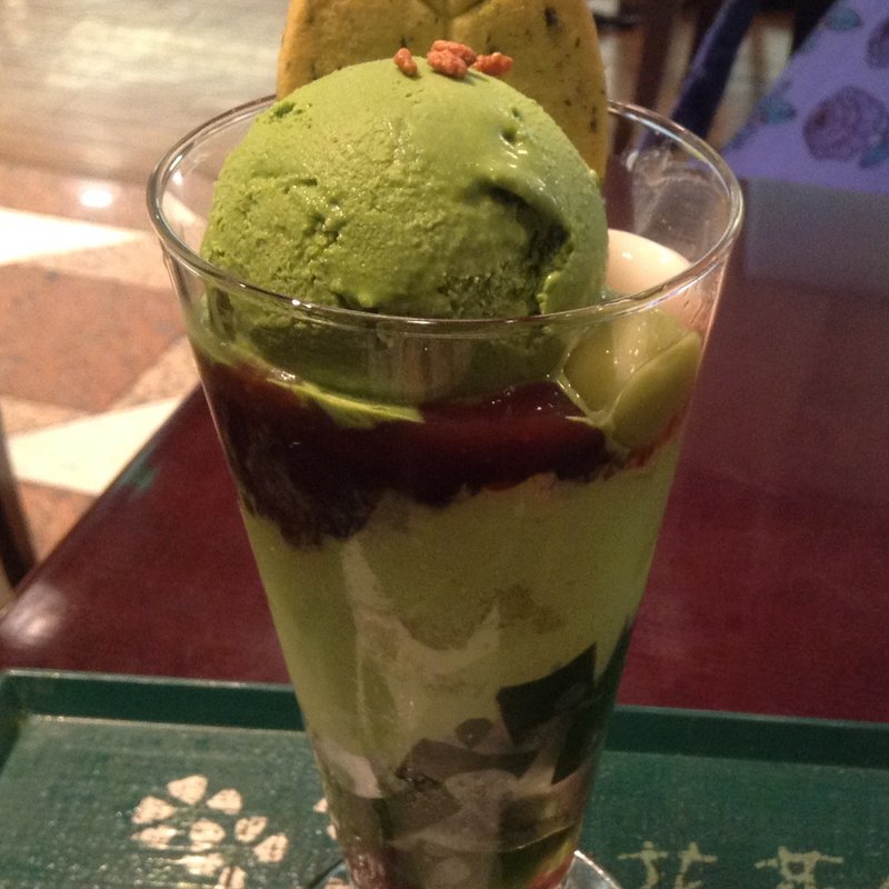 抹茶パフェ(御菓子司 菊屋 阪急三番街店 )